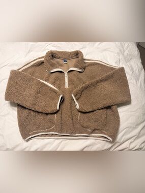 Old navy Sherpa pullover size large
